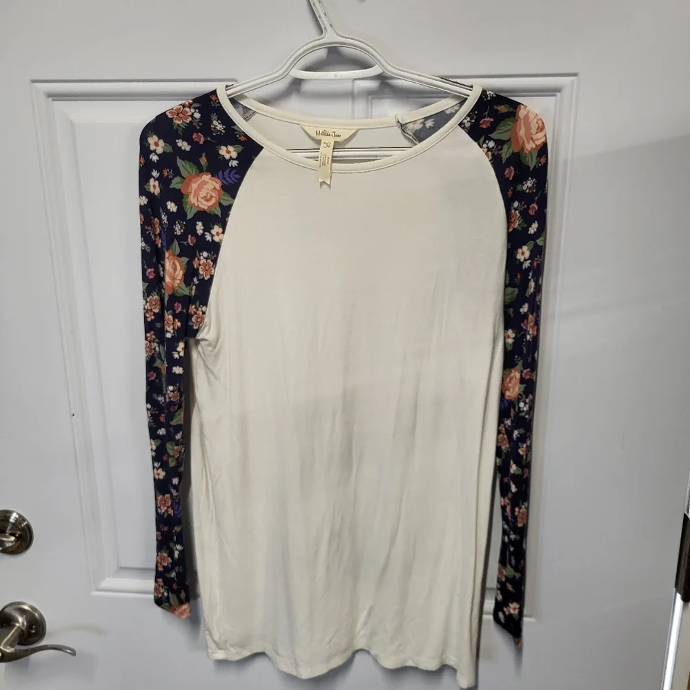 Matilda Jane Women's Out Of The Park Navy Floral Ivory Tee Size‎ S - Picture 3 of 7